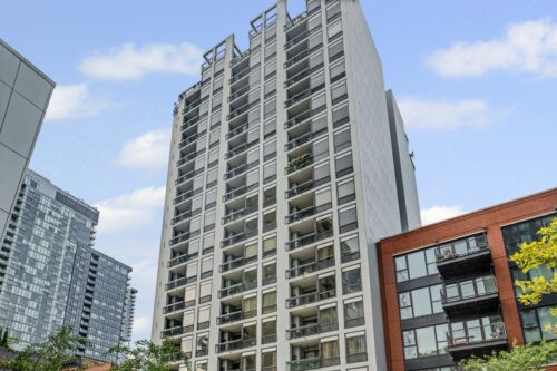 1212 N Wells Street #202, Chicago, IL