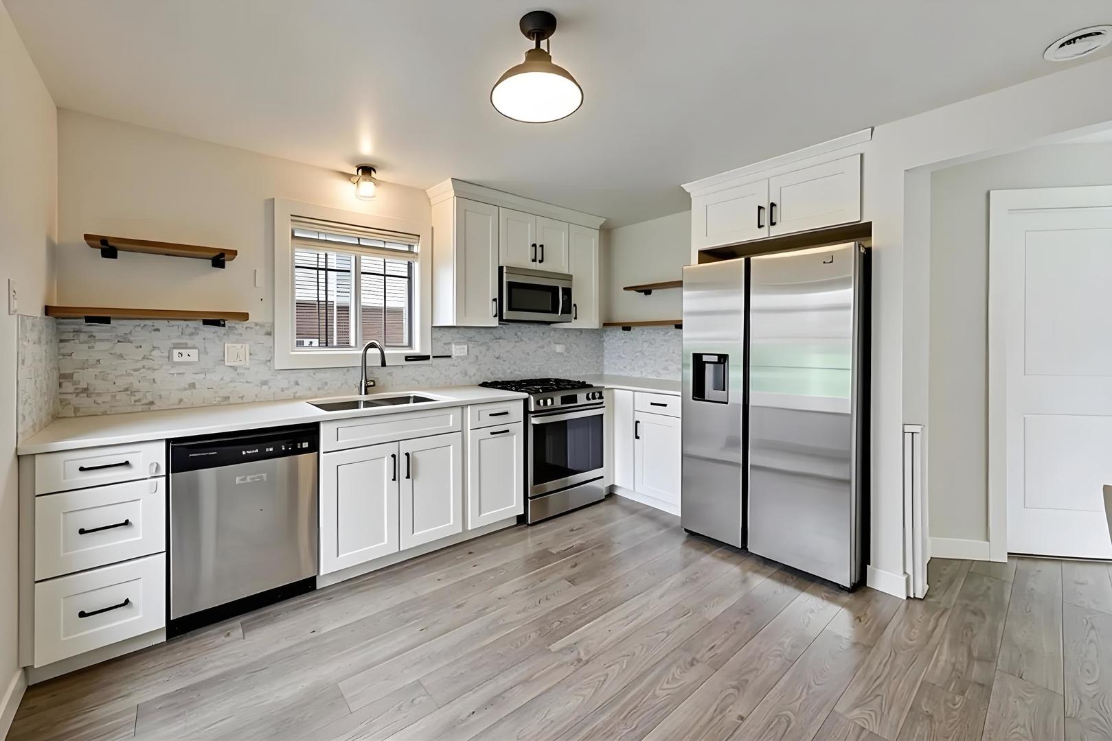 872 Quin Court #102, Naperville, IL