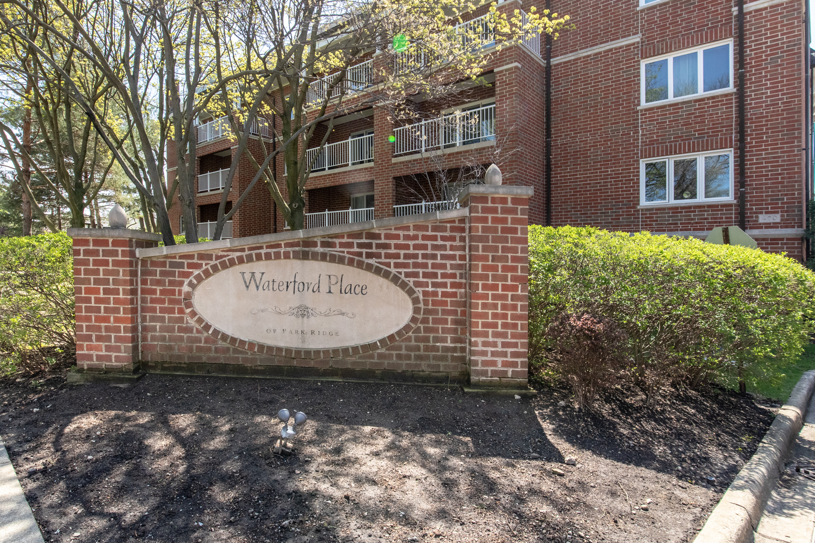 460 S Northwest Highway #307, Park Ridge, IL