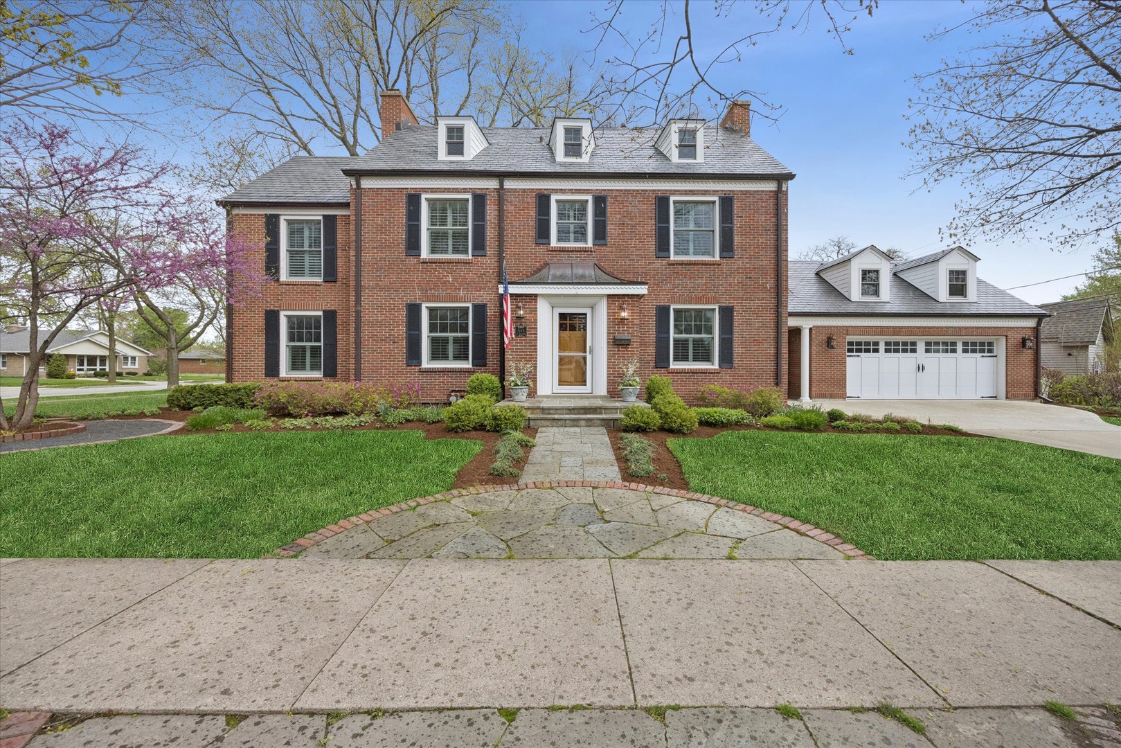 545 S Brainard Avenue, La Grange, IL