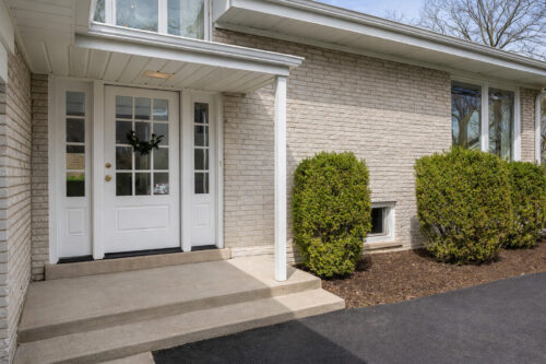 161 E Stone Avenue, Lake Forest, IL
