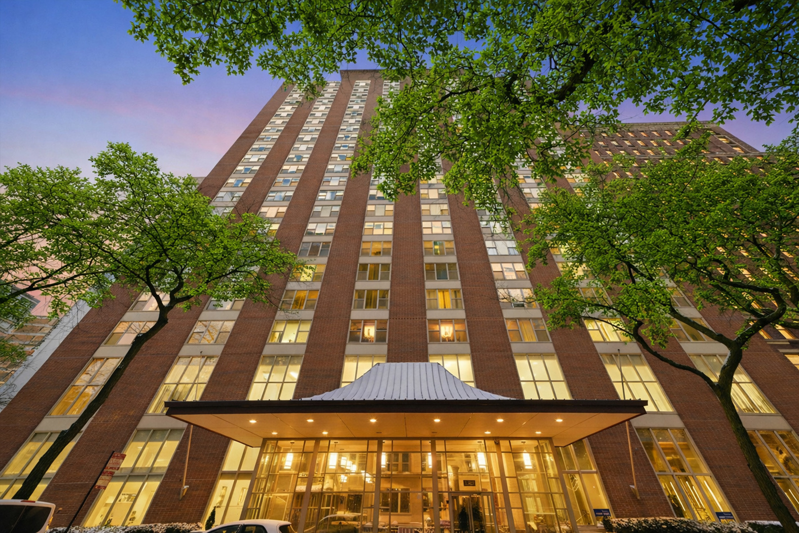 1325 N State Parkway #18D, Chicago, IL