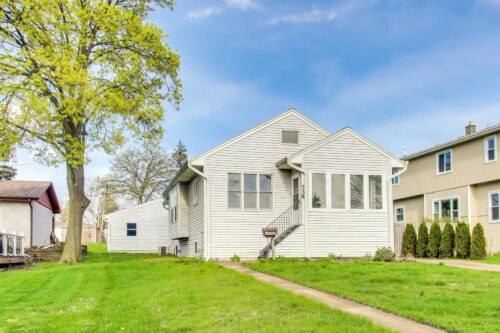 738 S Yale Avenue, Villa Park, IL