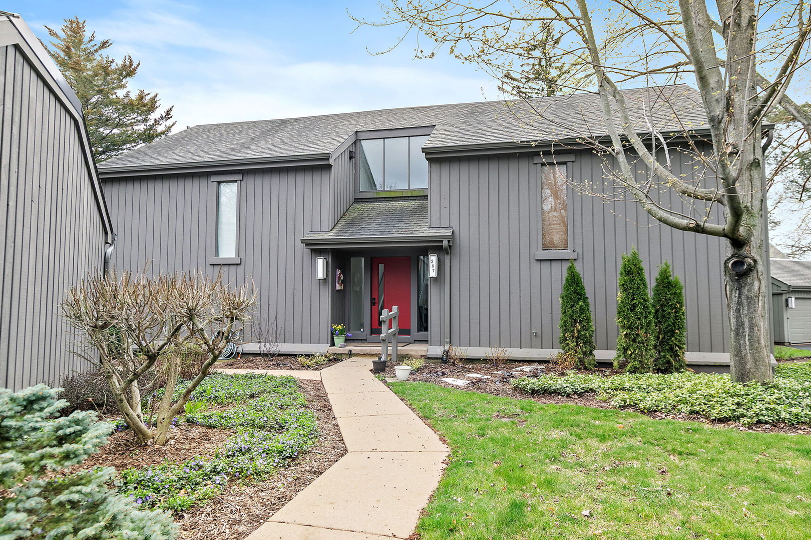 287 Deer Trail Court #D, Lake Barrington, IL