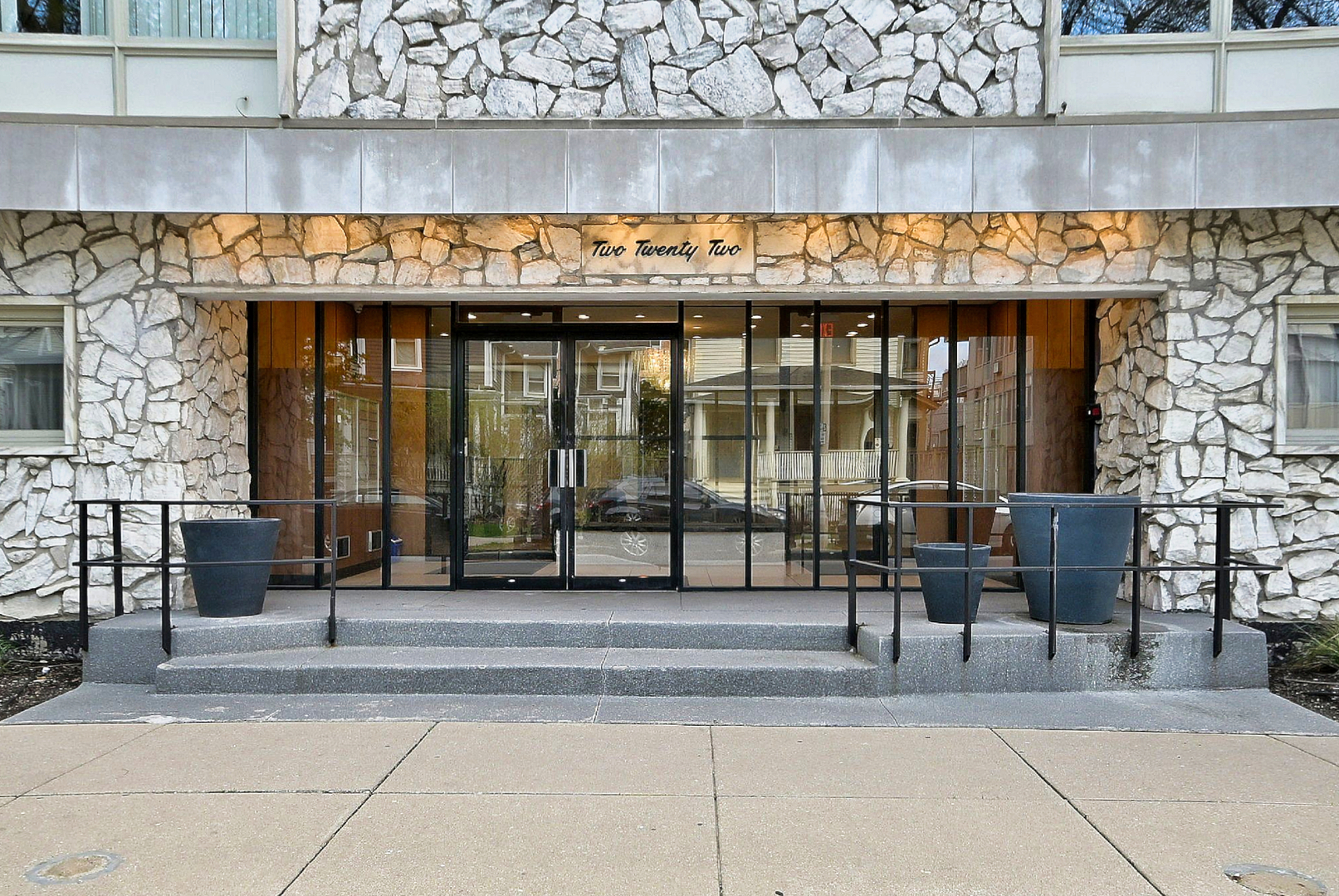 222 N Marion Street #2I, Oak Park, IL