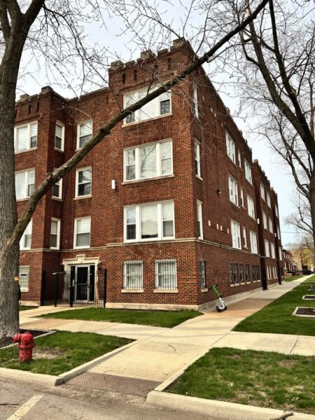 6852 S DANTE Avenue #3E, Chicago, IL