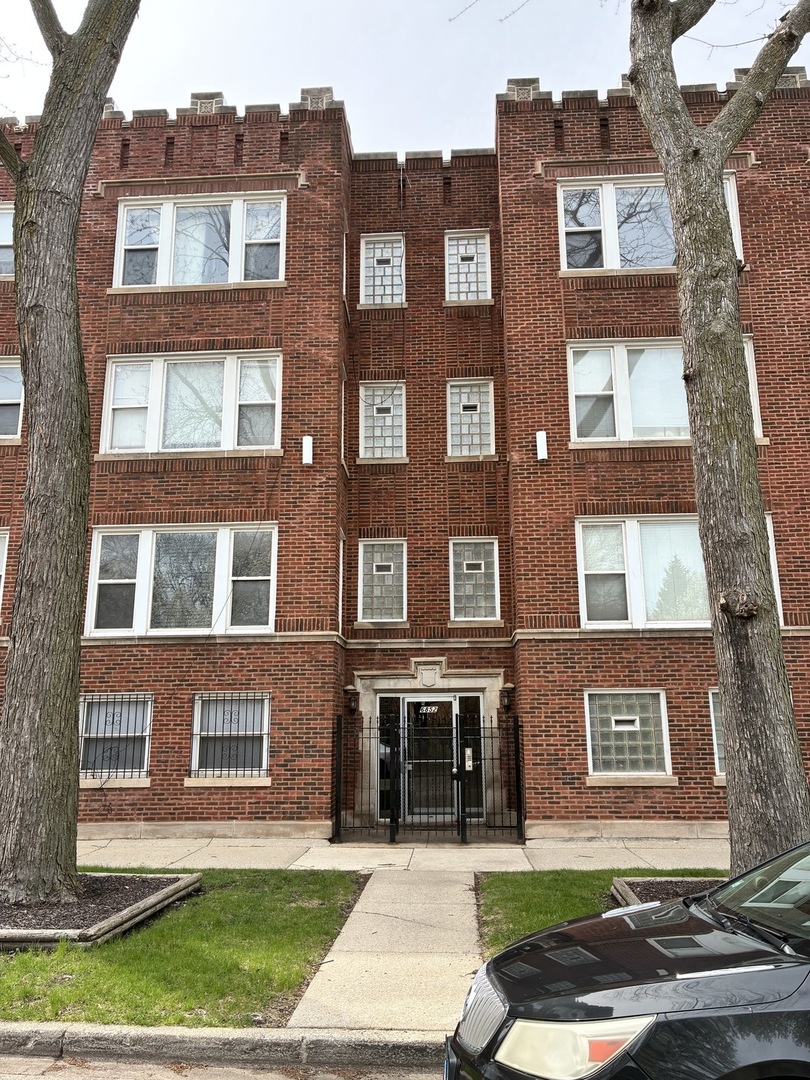6852 S DANTE Avenue #3E, Chicago, IL