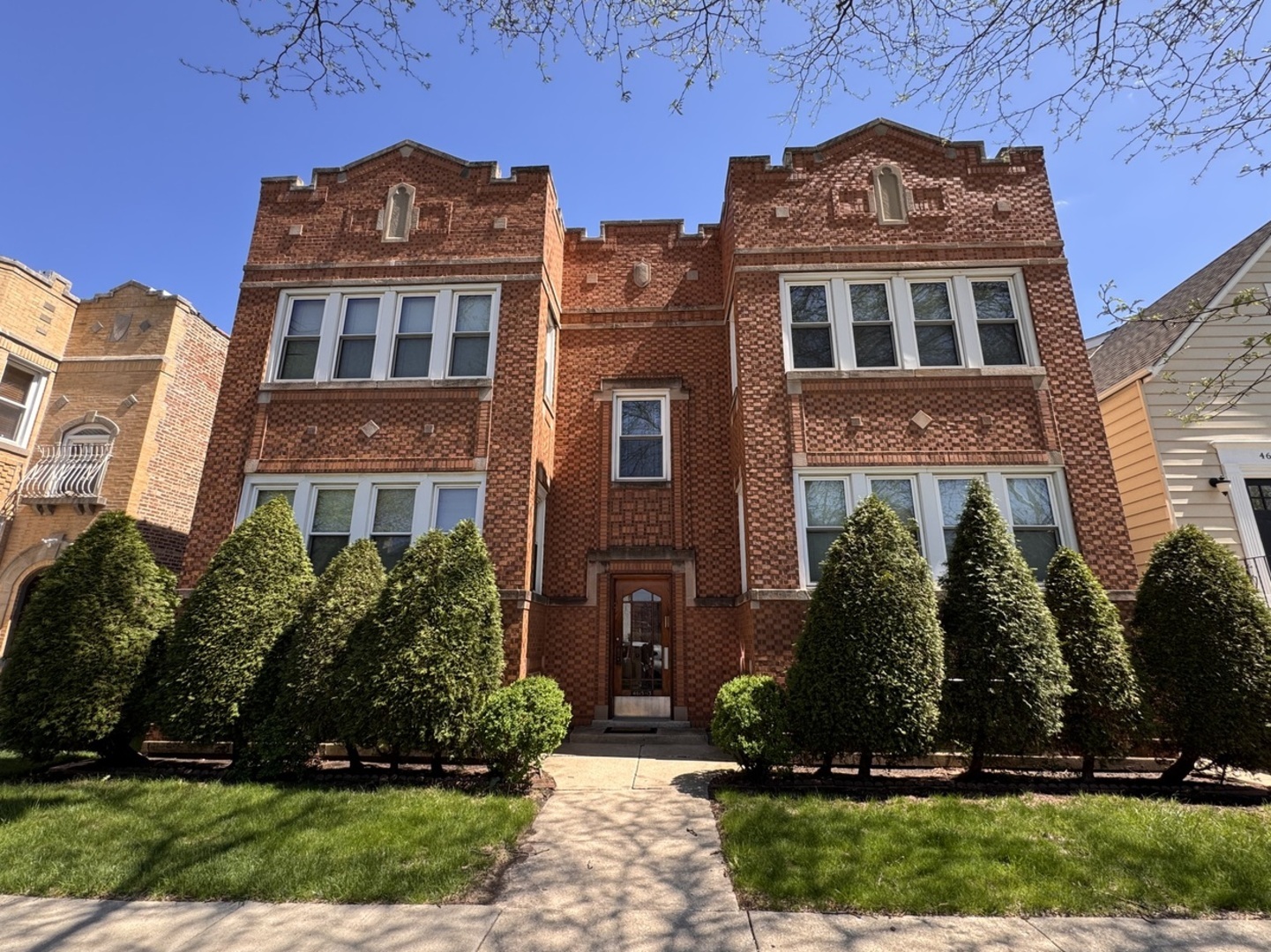 4615 N Keystone Avenue, Chicago, IL