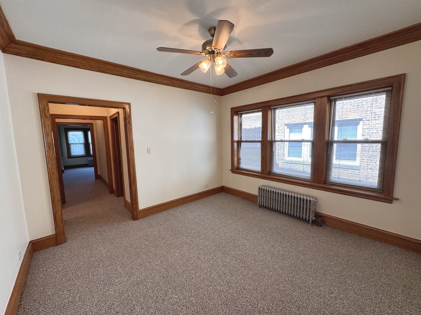 4615 N Keystone Avenue, Chicago, IL