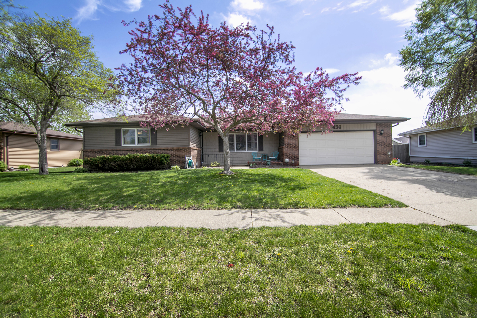 434 Meadows Road, Bourbonnais, IL