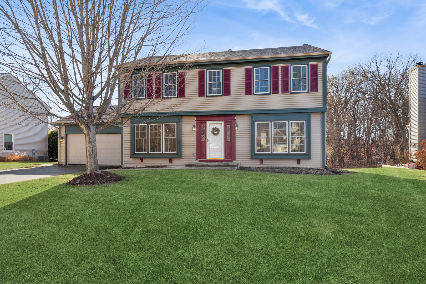 701 N Carriage Hill Road, Island Lake, IL
