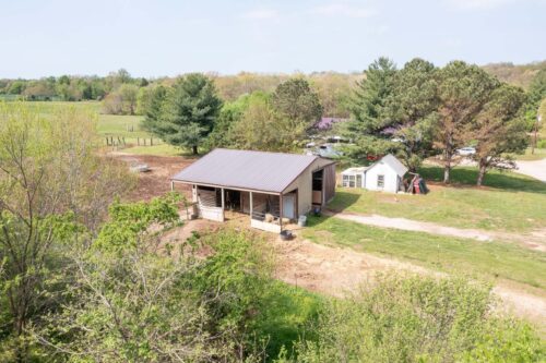2565 Iuka Road, Iuka, IL