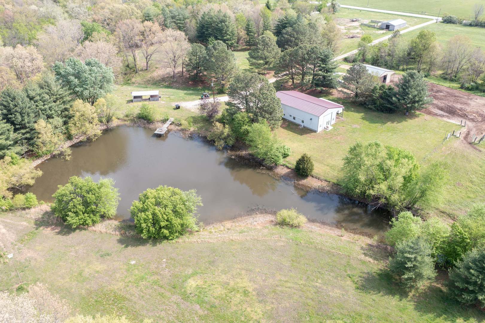 2565 Iuka Road, Iuka, IL