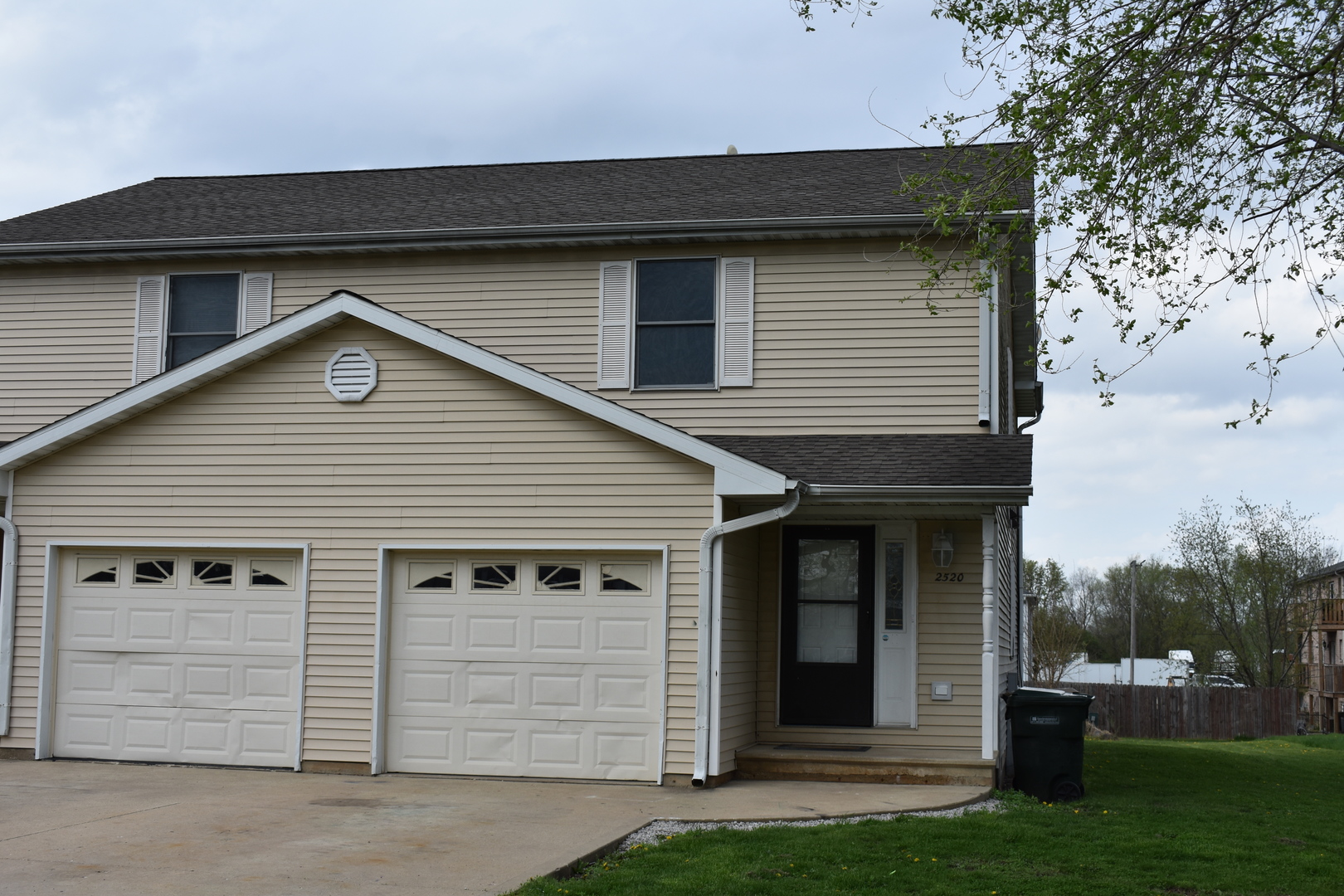 2520 E Clark Street, Diamond, IL