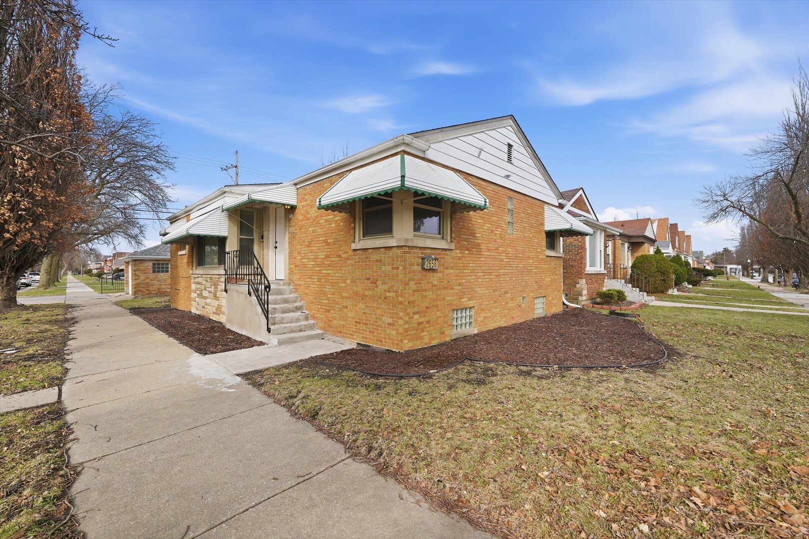 2658 W 83rd Street, Chicago, IL