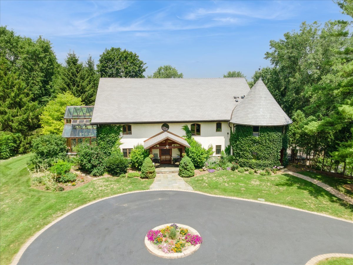 236 Steeplechase Road, Barrington Hills, IL