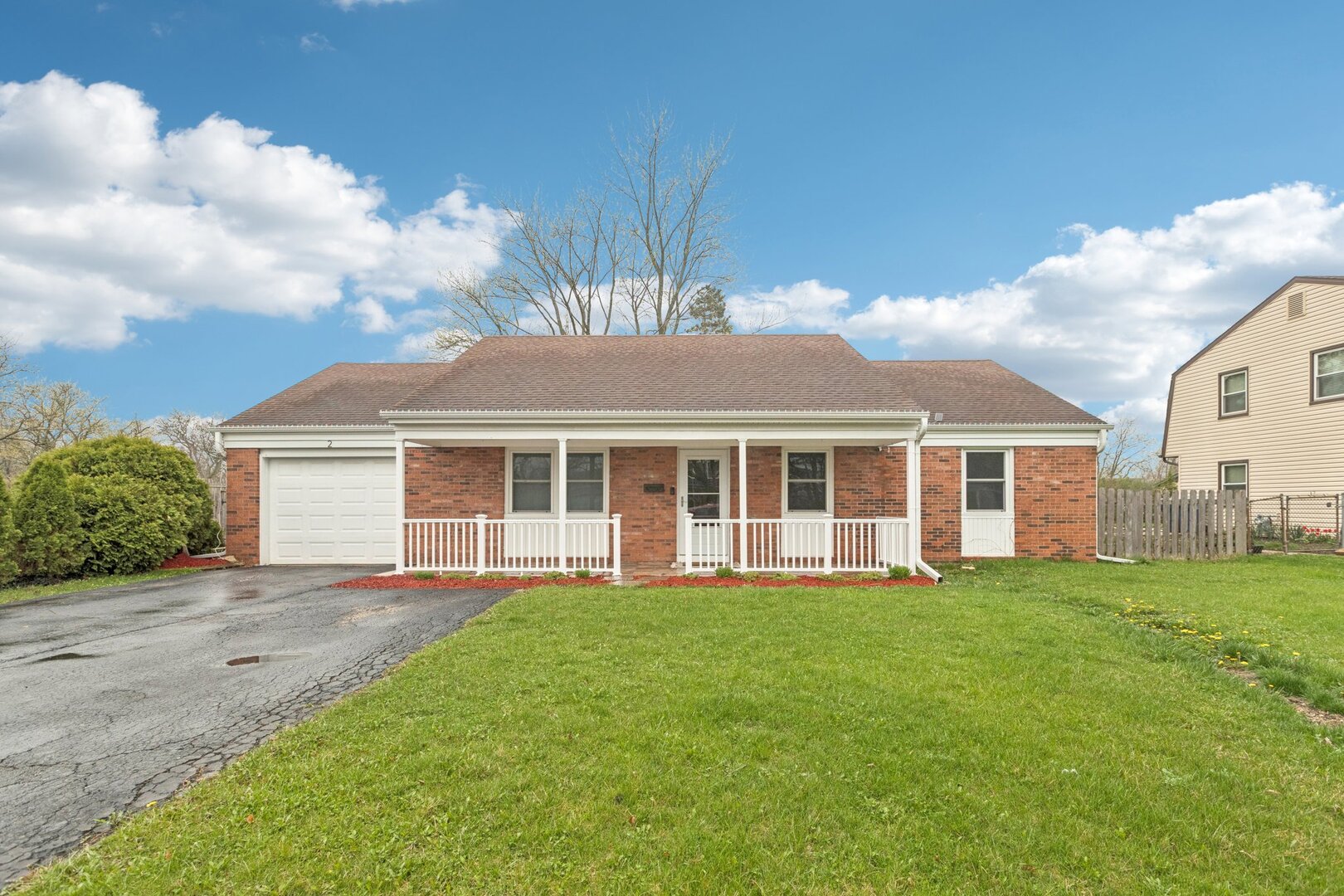 2 Emerson Drive, Schaumburg, IL