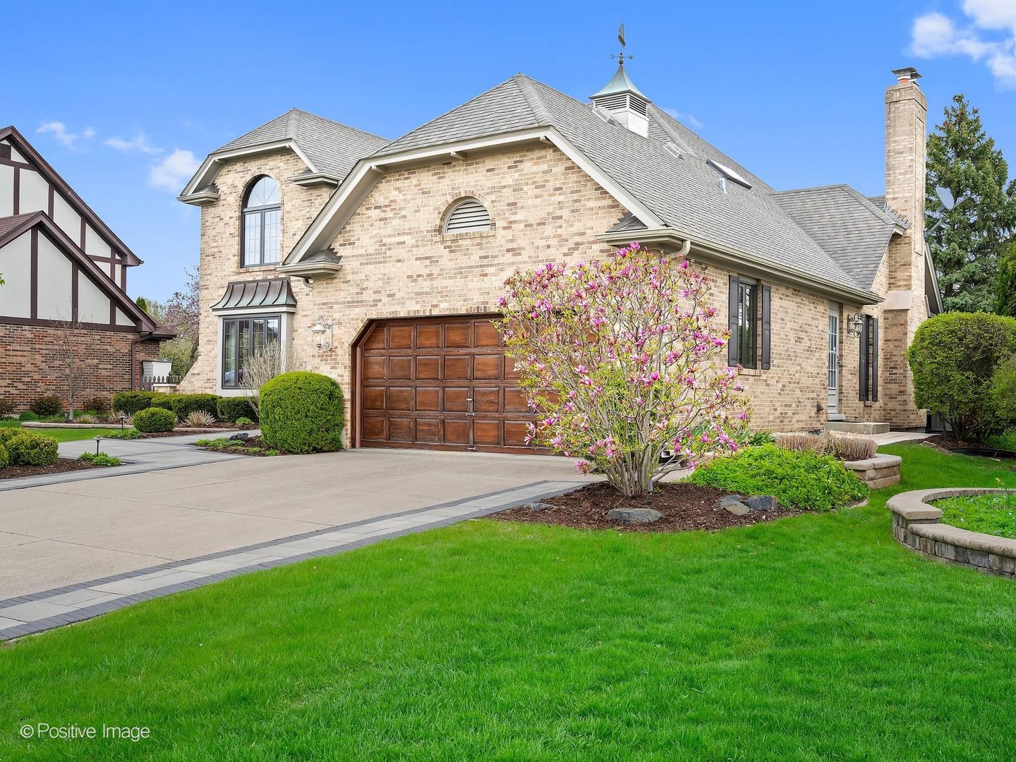2S517 Danbury Drive, Glen Ellyn, IL