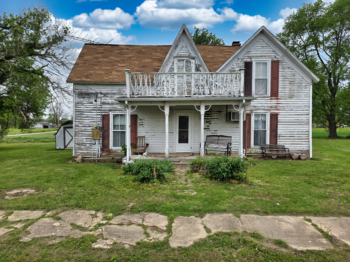 202 E Park Street, Sailor Springs, IL