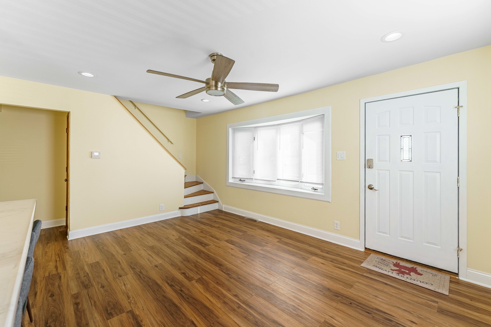 5852 W 81st Place, Burbank, IL