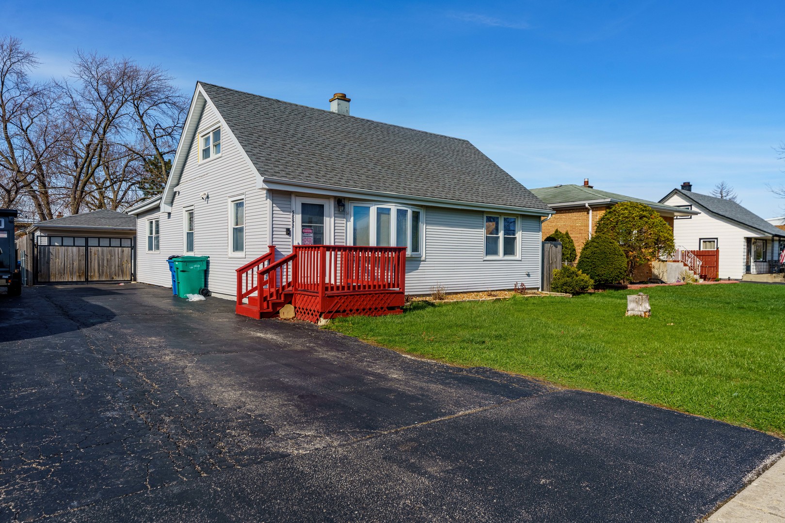 5852 W 81st Place, Burbank, IL