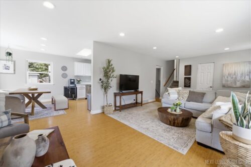 1209 Laurel Lane, Naperville, IL