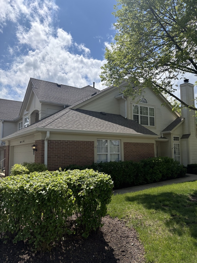1602 Columbia Circle #4, Bartlett, IL