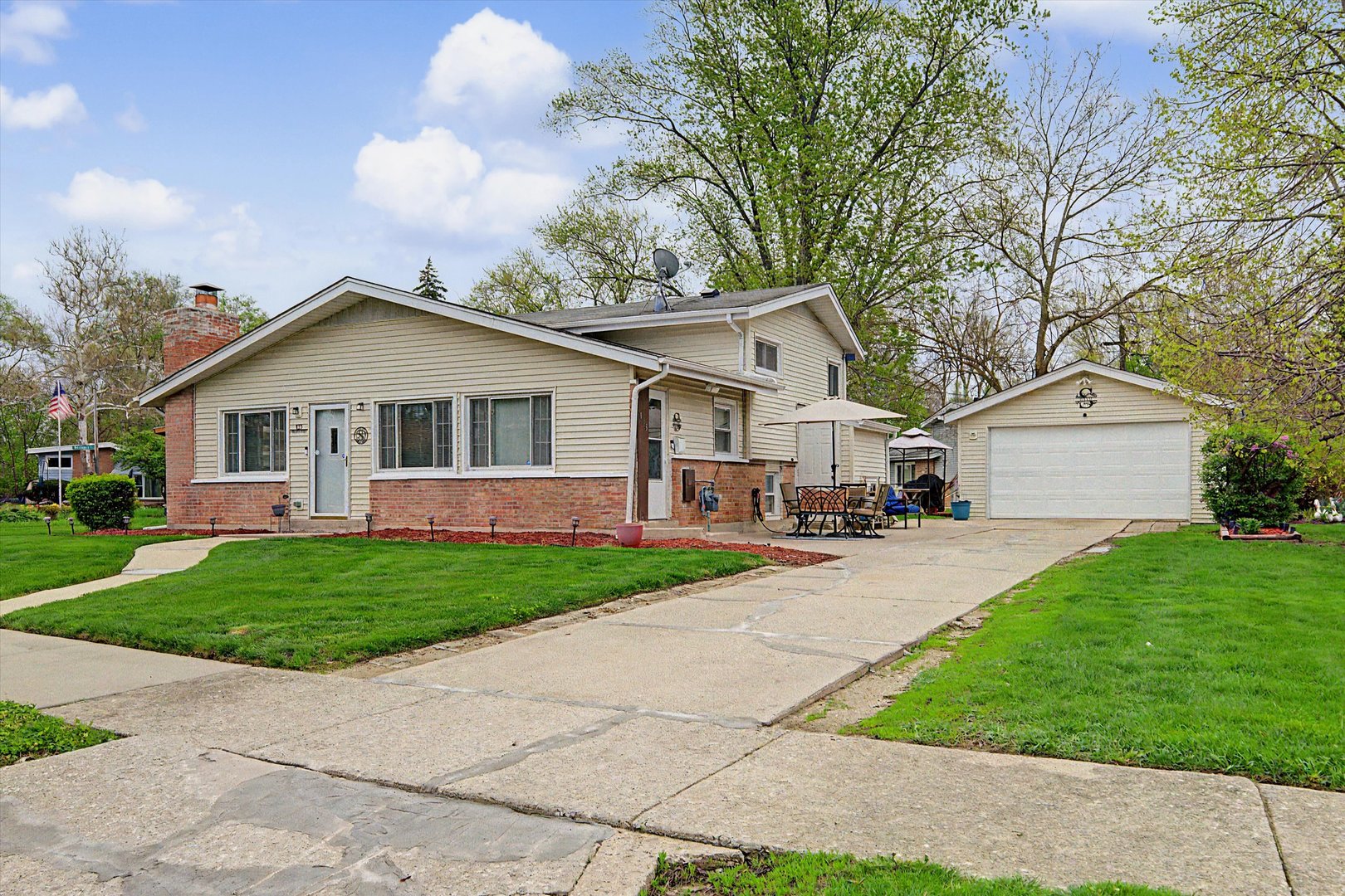 103 Willow Street, Park Forest, IL