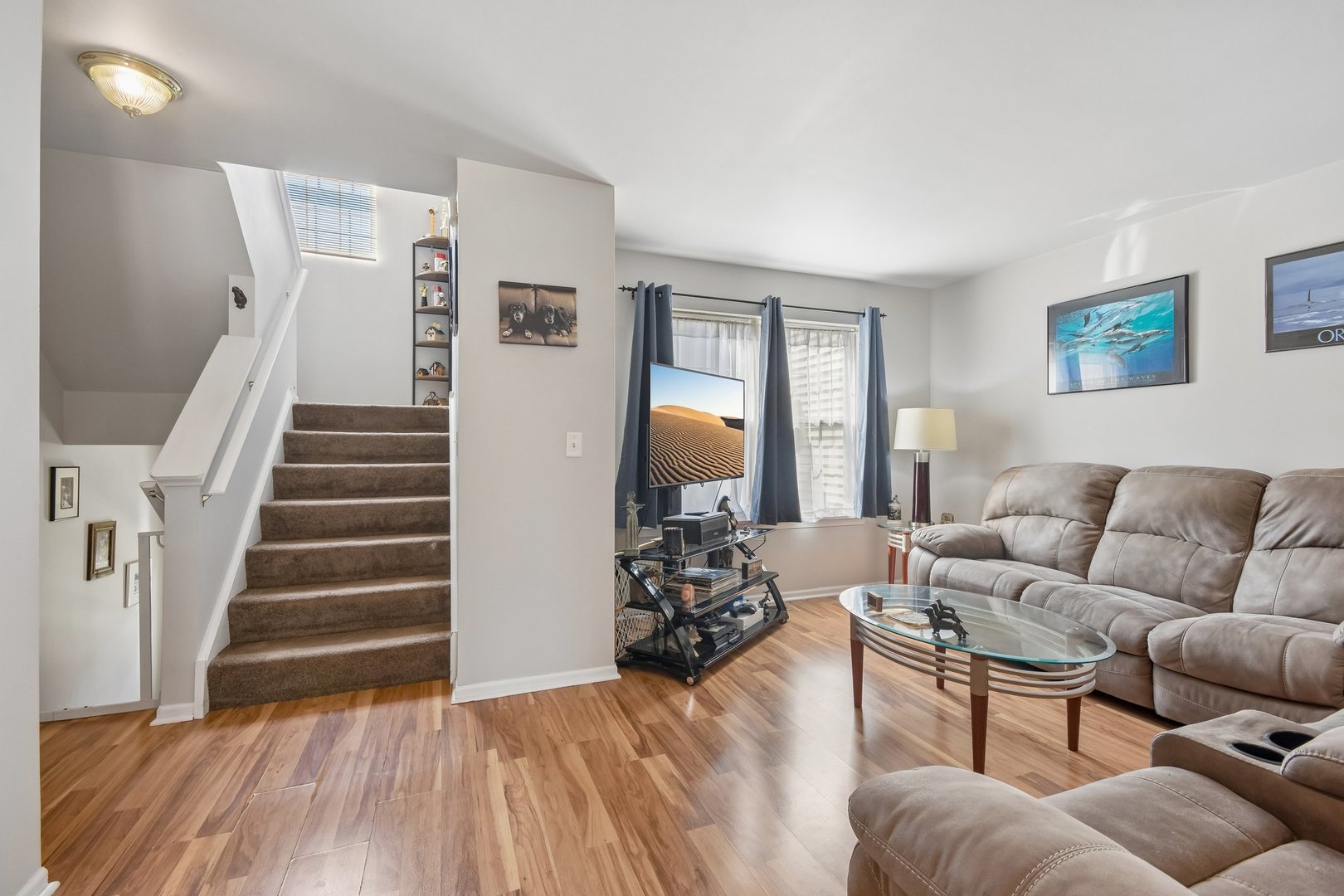 626 N Triumph Court, Hainesville, IL