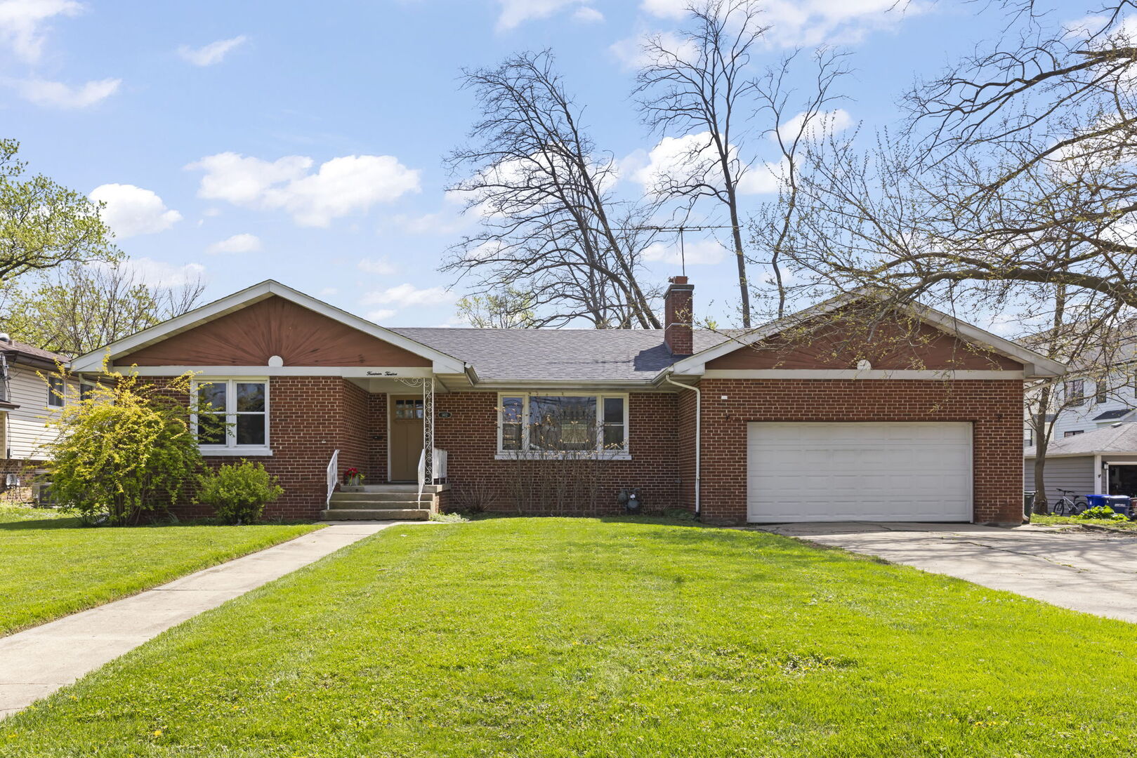 1412 Avery Avenue, Wheaton, IL