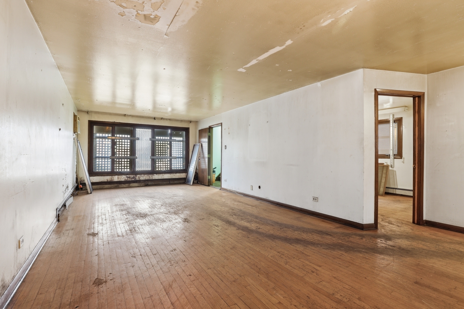 1633 Downs Drive, Calumet City, IL