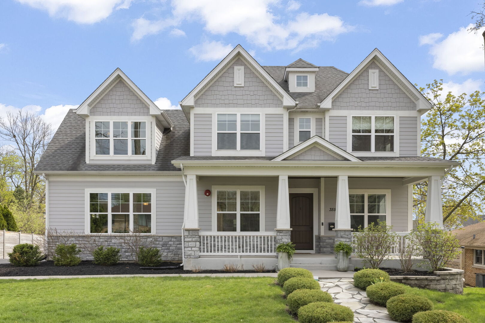 359 Hawthorne Boulevard, Glen Ellyn, IL