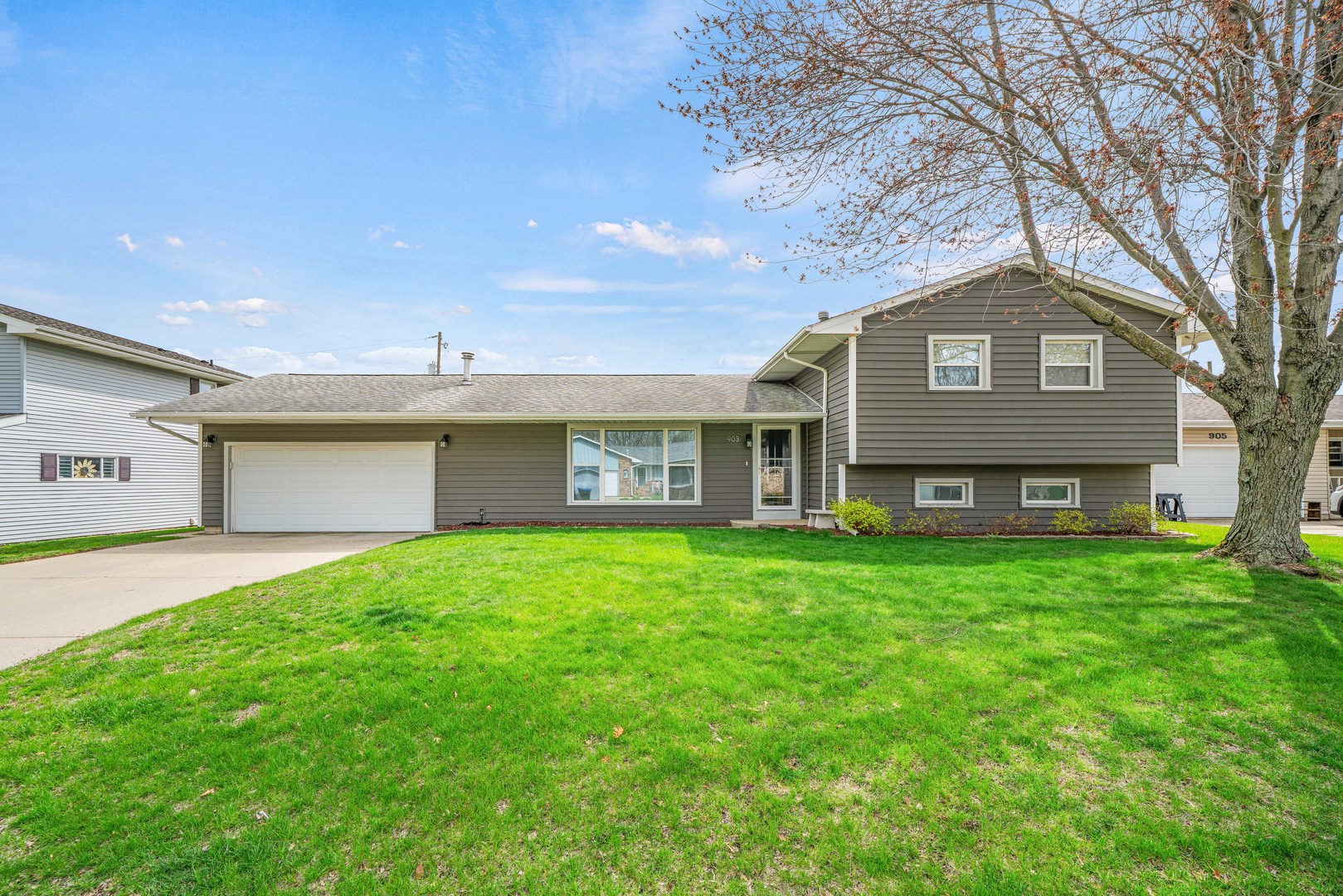 903 Wiker Drive, Rock Falls, IL