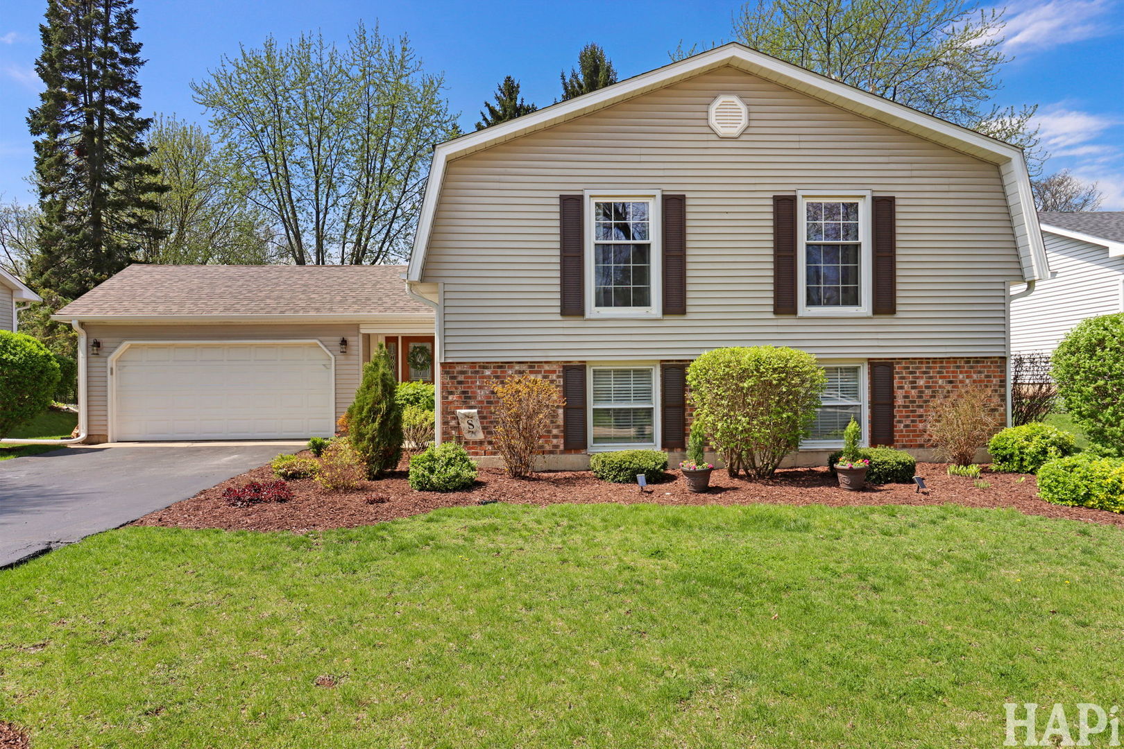 38 Chelsea Lane, Cary, IL