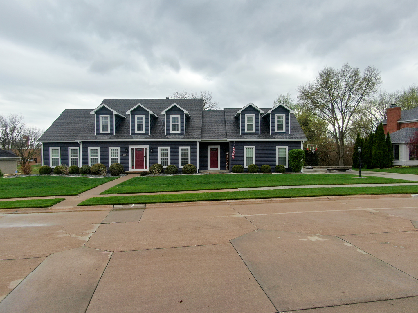 2267 Saint Andrews Circle, Bettendorf, IA