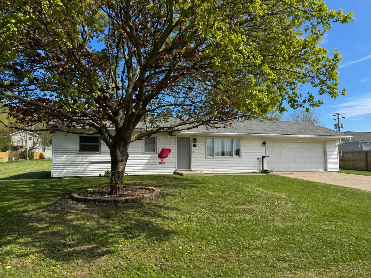 419 E Cleveland Street, Cullom, IL