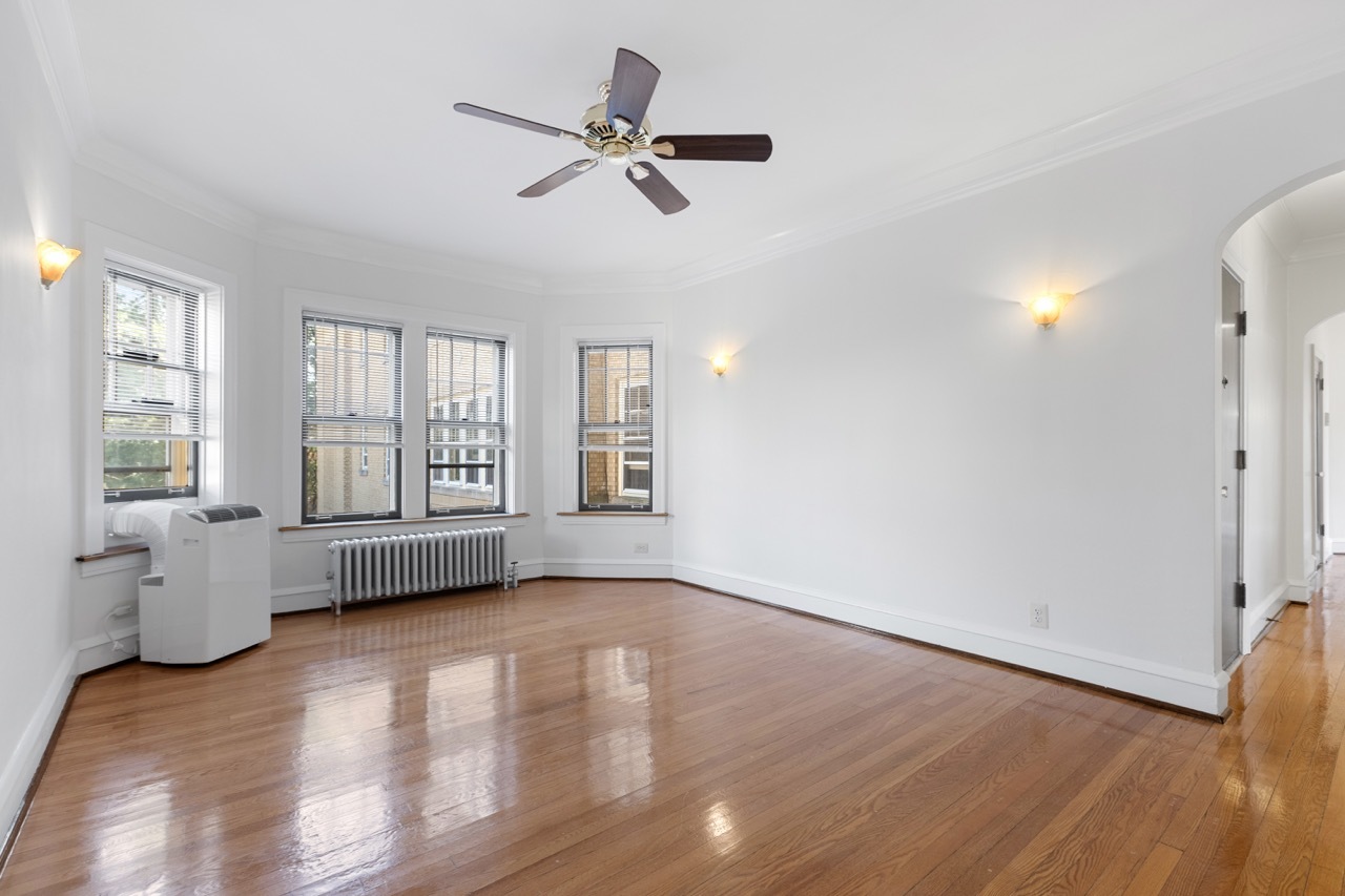 816 Mulford Street #2R, Evanston, IL