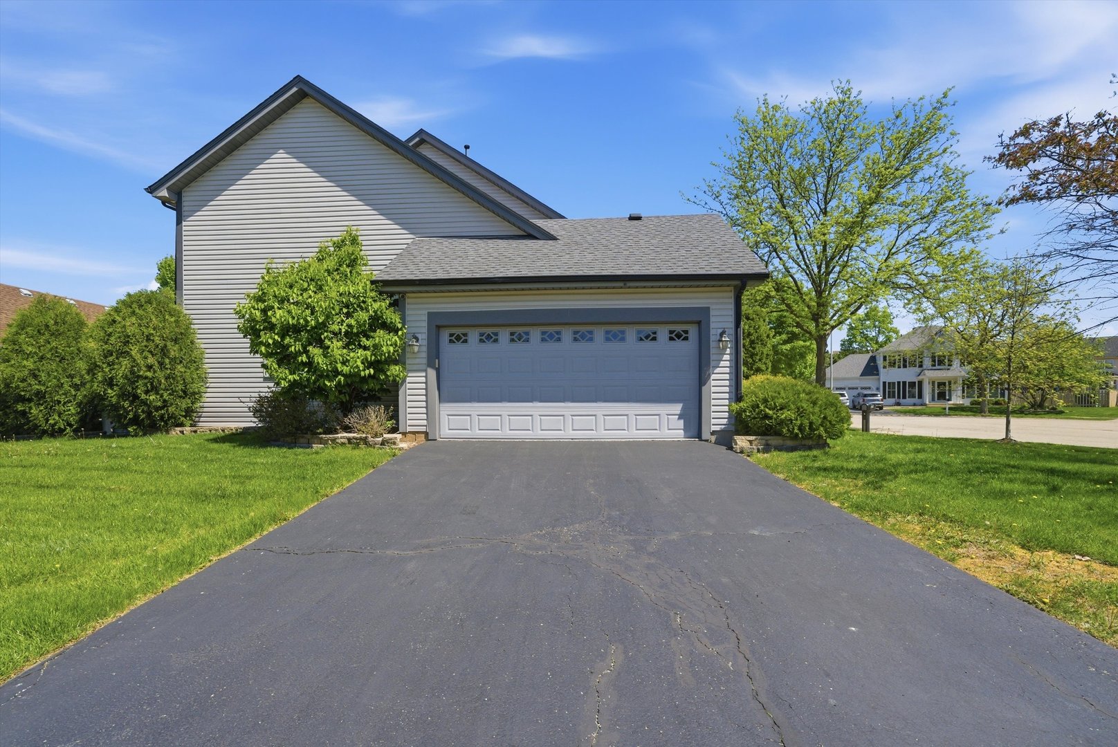 638 Anne Court, Bolingbrook, IL