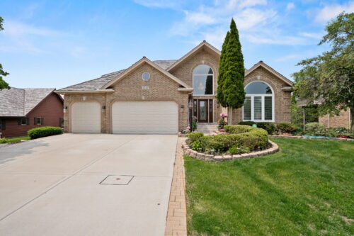 1542 WOODCREEK Trail, Bartlett, IL