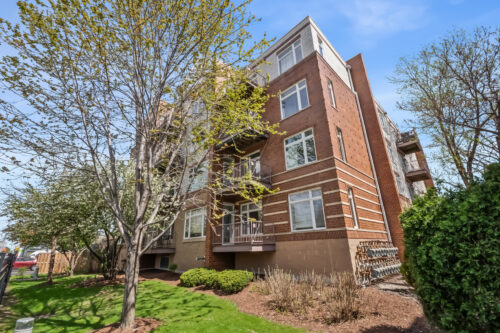 515 N Harlem Avenue #203, Oak Park, IL