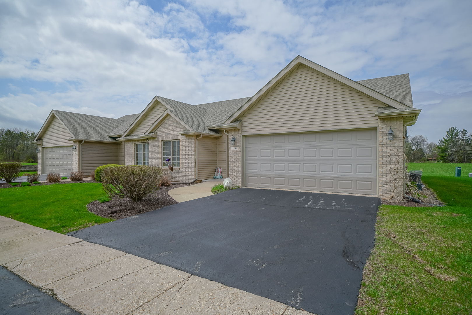 114 Katies Way #114, Mount Morris, IL