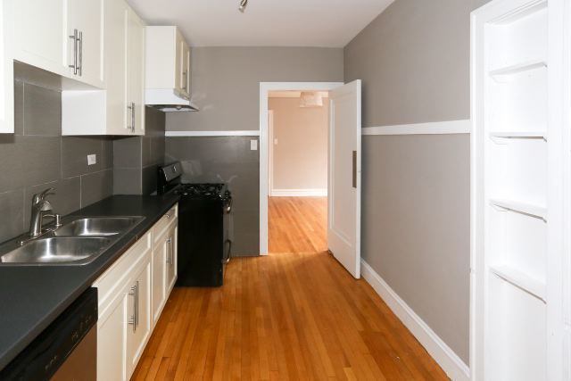 2045 N Avers Avenue #1N, Chicago, IL