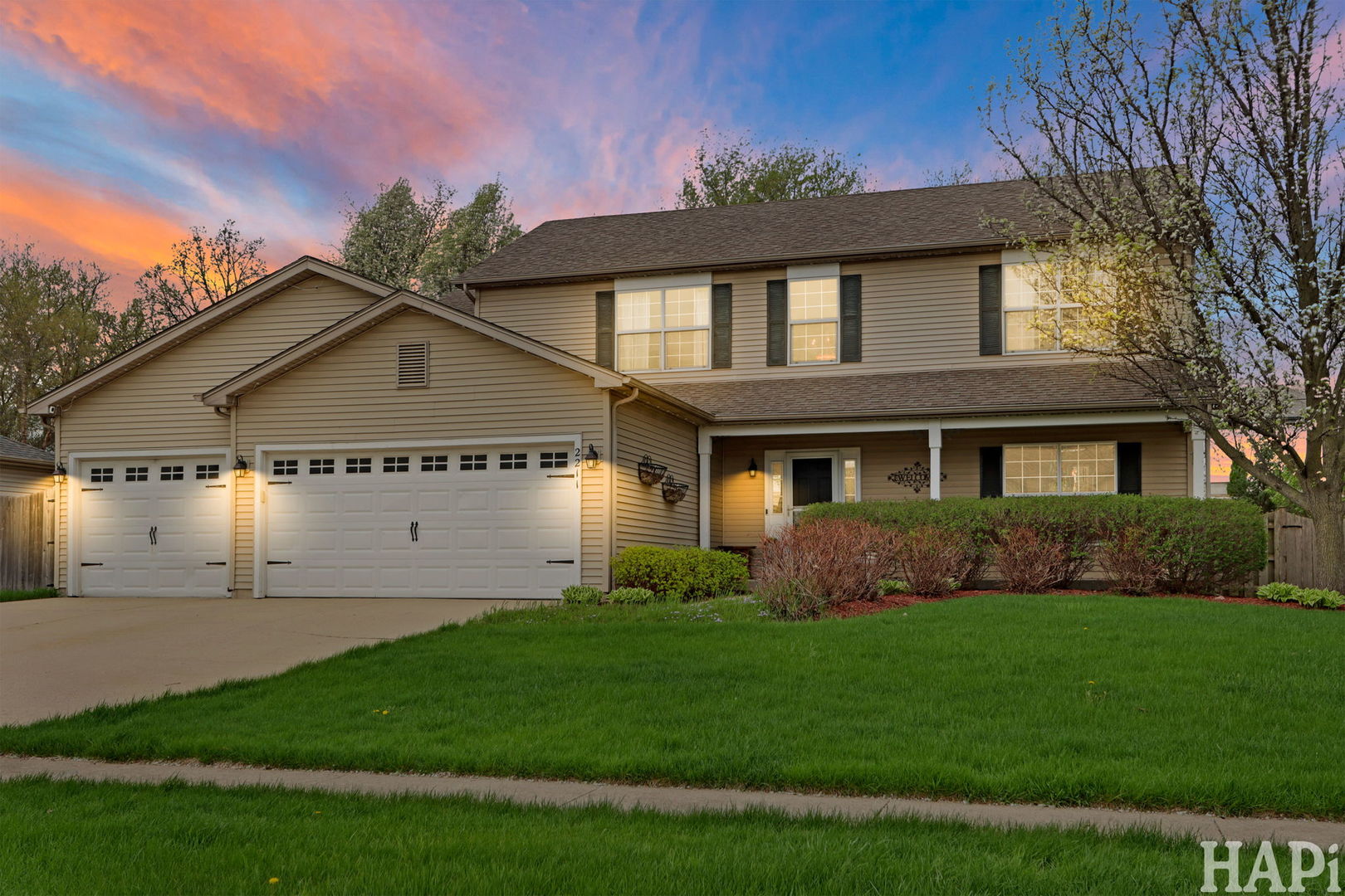 2211 Hazelwood Drive, McHenry, IL