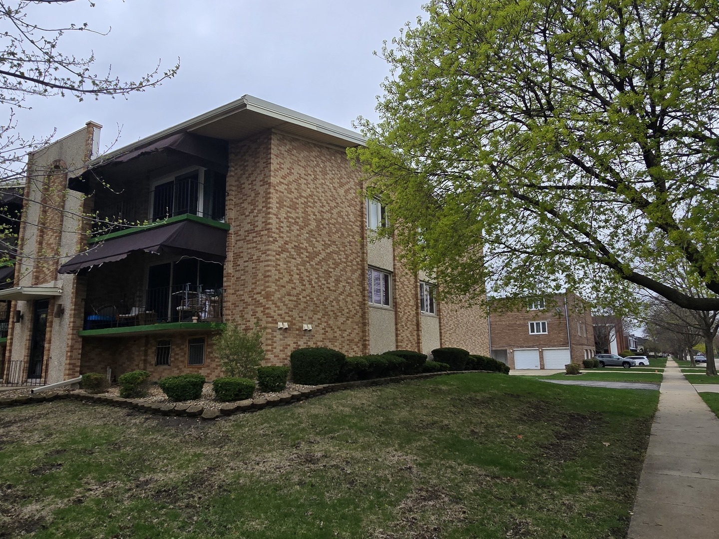 9637 S Keeler Avenue #1E, Oak Lawn, IL