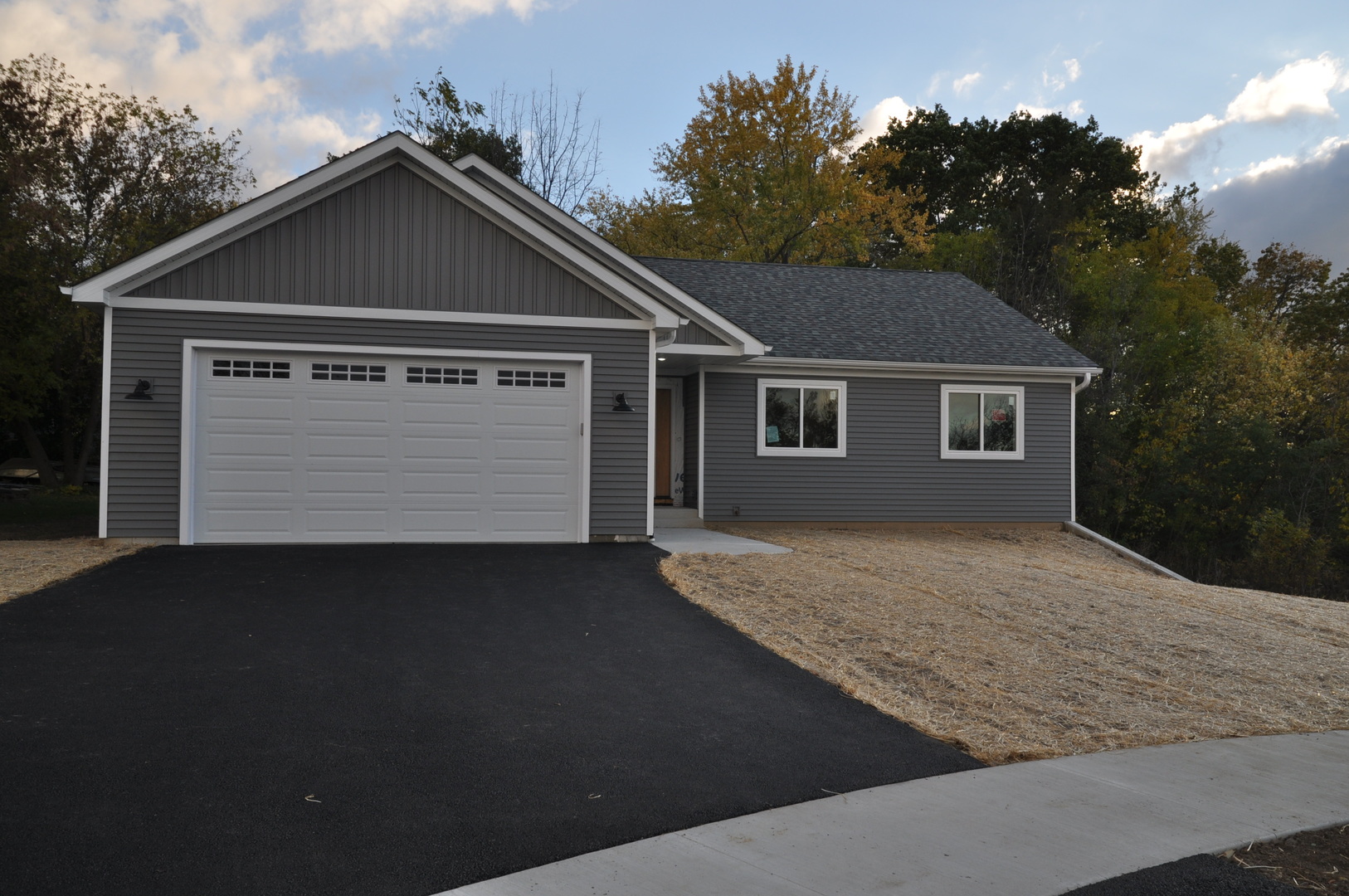 316 Buena Terrace, Antioch, IL