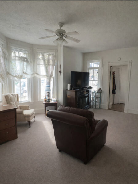 462 Ashland Avenue, Elgin, IL