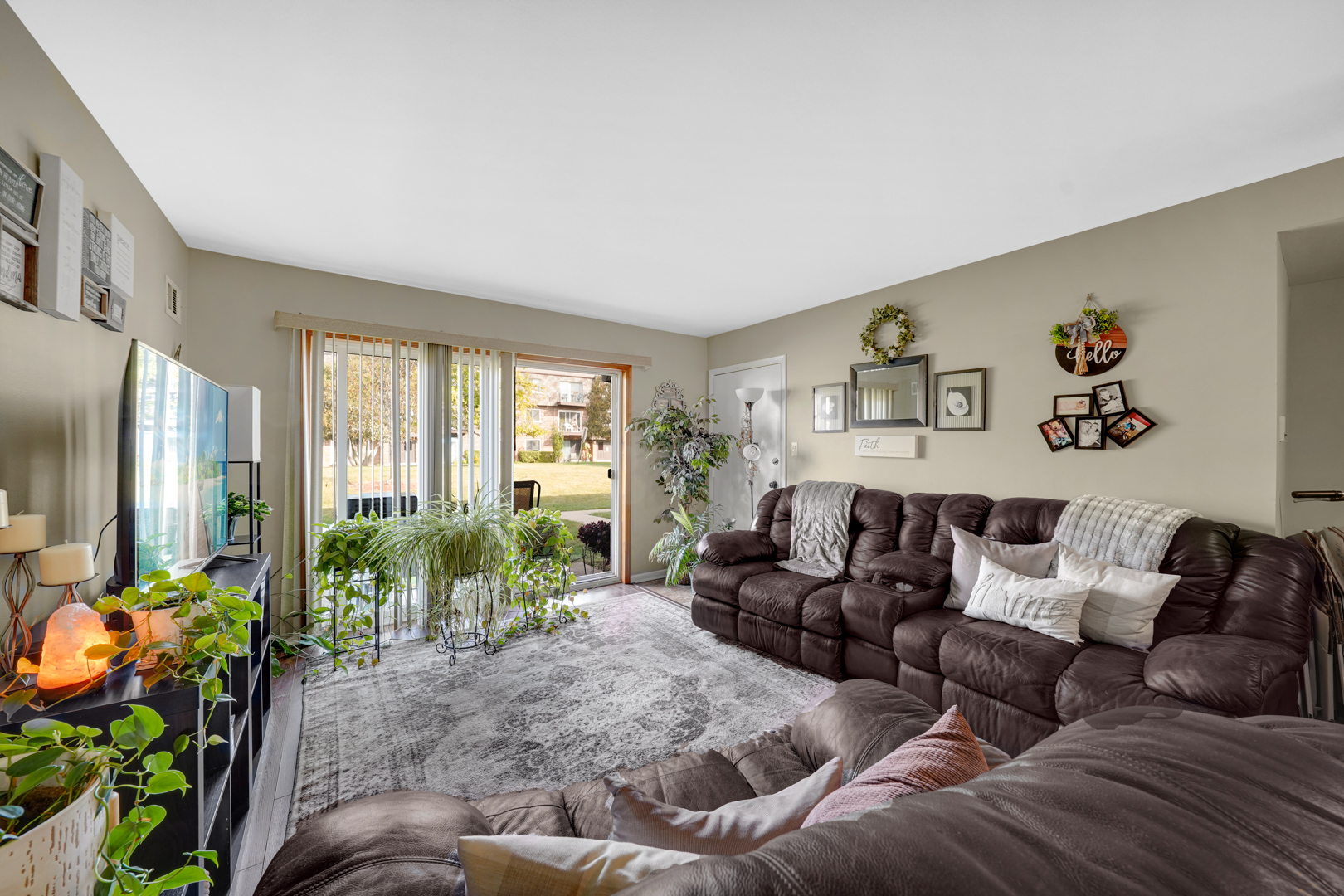 9381 BAY COLONY Drive #1N, Des Plaines, IL