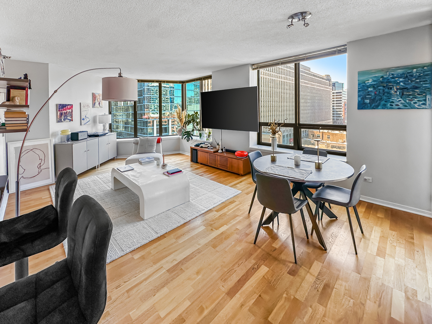 400 N La Salle Drive #1208, Chicago, IL