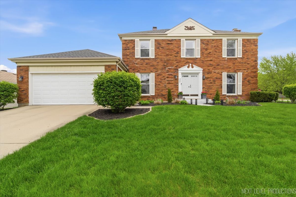 320 ESSEX Court, Aurora, IL