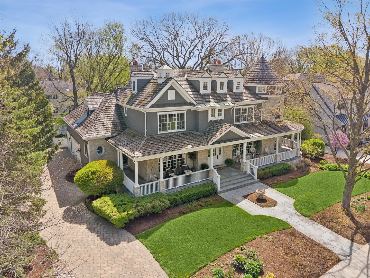 11 S Adams Street, Hinsdale, IL